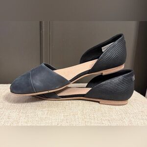 TOMS Black Flats